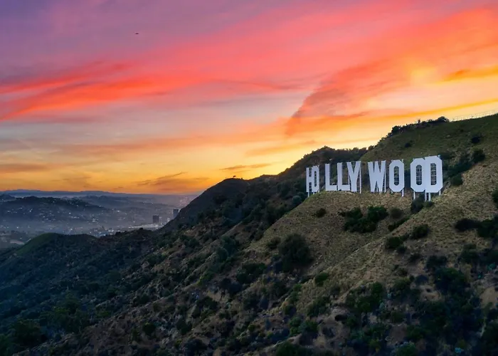 Hollywood Homes Of Love